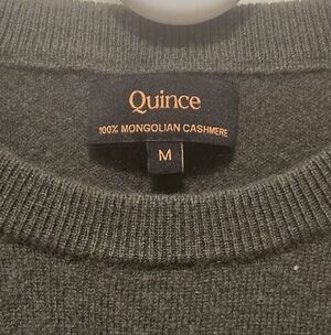Quince Size M 100% Cashmere Crewneck Sweater, in Moss. EUC